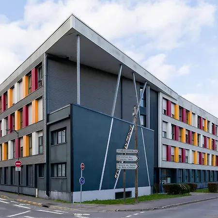 119 - Le Lokup - Wifi - Proche Tram Apartment *