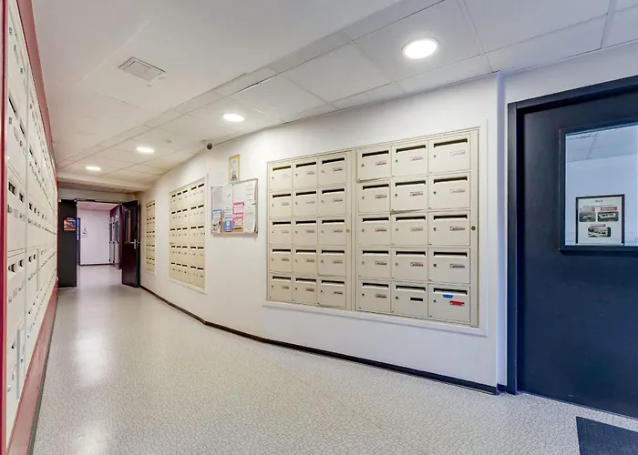 119 - Le Lokup - Wifi - Proche Tram Апартаменты *